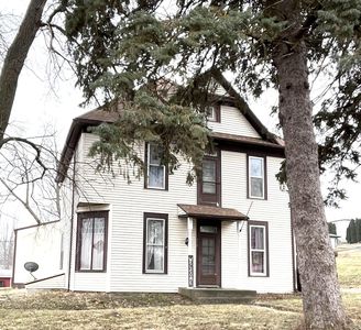 210 Main St, Persia, IA, 51563