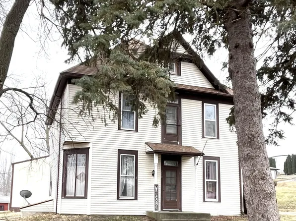 210 Main St, Persia, IA 51563