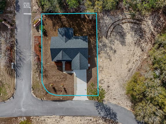 3rd image of 752 Magnolia Lake Dr