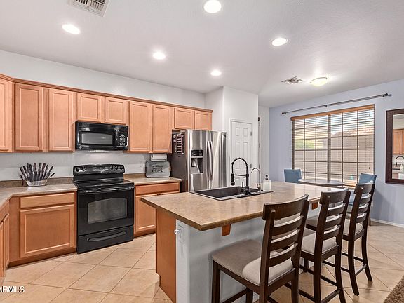 4th image of 16051 W HUALAPAI Street