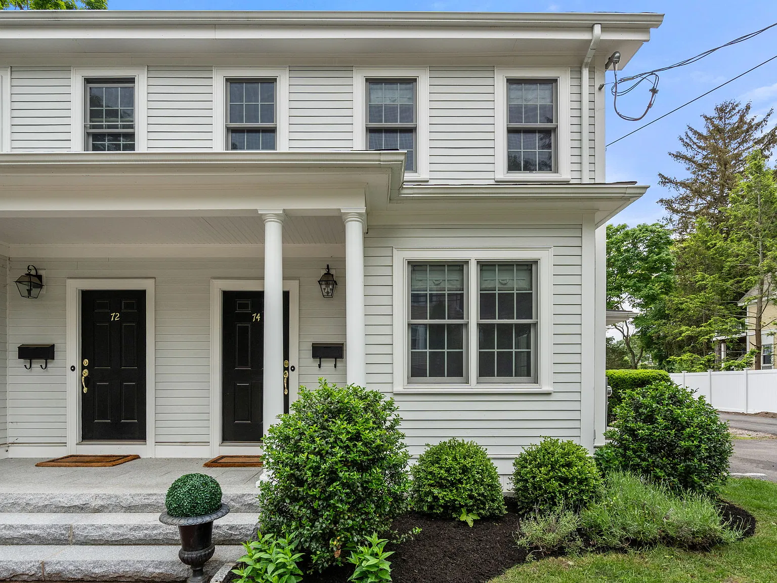 3 bed, 3.5 bath, 1634 sqft, $3,700 — Photo 1