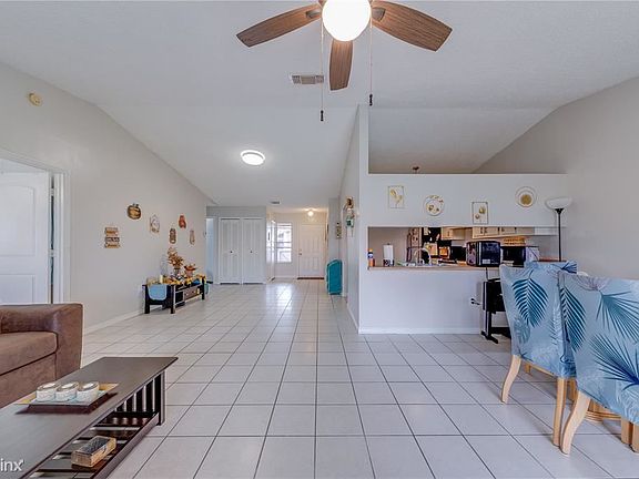 4th image of 1183 Alicante Ave