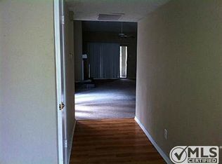 813 Pebble Beach Dr, Garland, TX