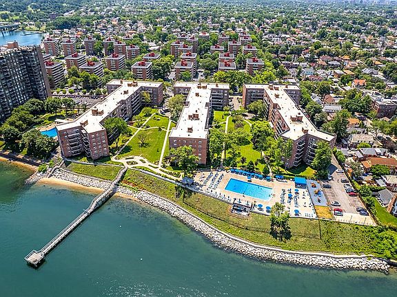 2nd image of 16201 Powells Cove Blvd APT 3N