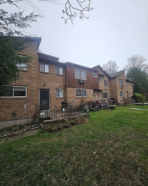 1st image of 15 Dog Patch Rd