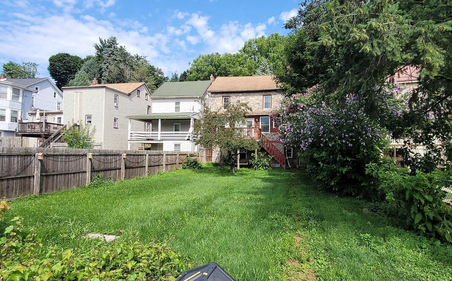 3 bed, 3.0 bath, 1386 sqft, $1,850 — Photo 3