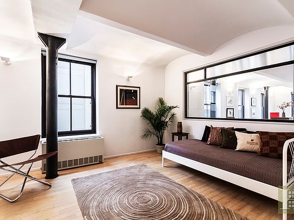 4th image of 28 Old Fulton St APT 8B