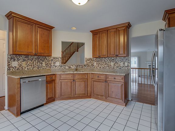 3rd image of 13115 Ashnut Ln