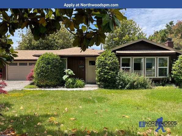 2213 Greenbrook Dr