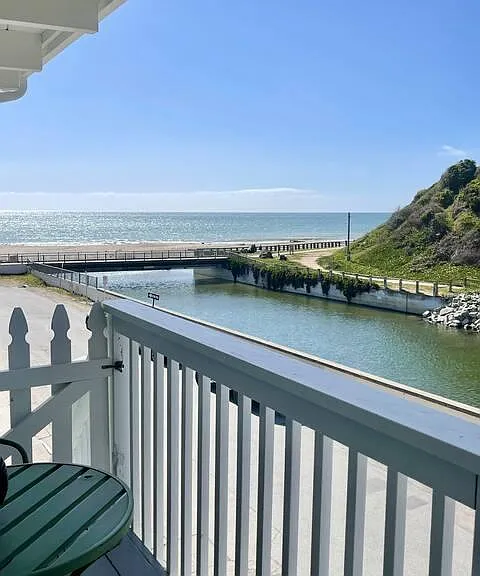 102 Marina Ave #C — Photo 9