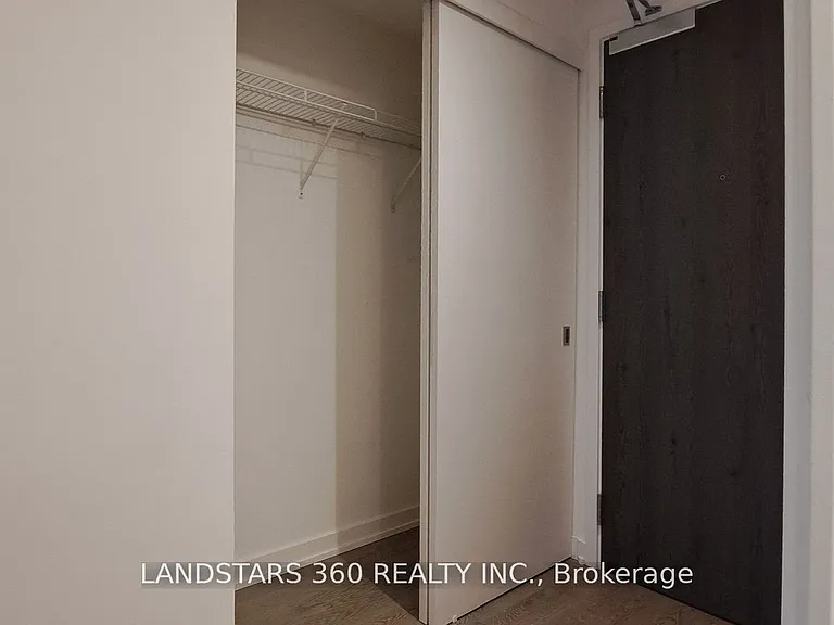 25 Richmond St E #1514 — Photo 7