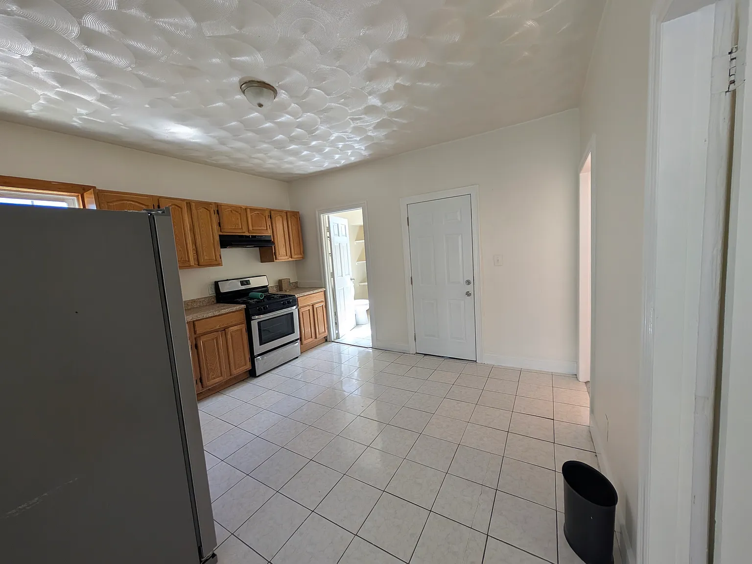 2 bed, 844 sqft, $1,950 — Photo 4
