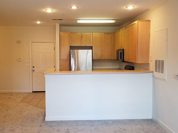 5th image of 1500 Cadfel Ct #304-A