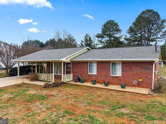 4th image of 75 Country View Dr