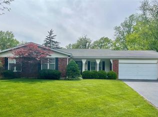 10 Swindon Ct, Ballwin, MO