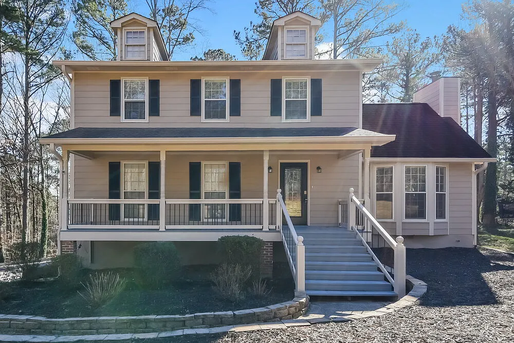 3 bed, 2.5 bath, 1796 sqft, $2,800 — Photo 1