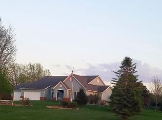 24438 215th St, Carroll, IA 51401