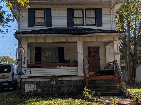 612 Edgewood Rd, Sharon, PA 16146