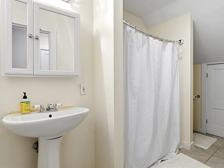 5 Osgood Pl #C — Photo 25
