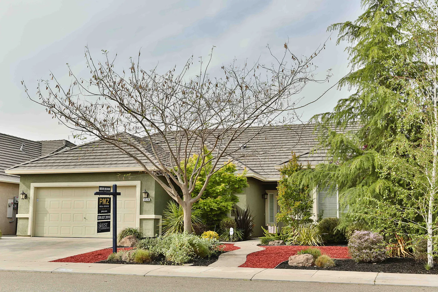 3529 Isabella Dr photo 1
