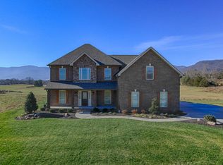 106 S Legacy Ln, Jacksboro, TN 37757