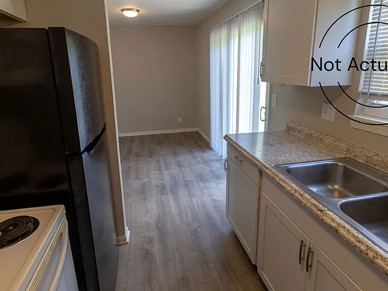 7220 N Moberly Dr — Photo 13