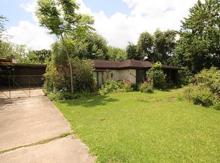8010 Lanham Ln, Houston, TX 77075