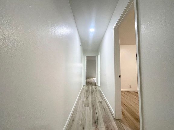 4th image of 1040 Fell St APT 2