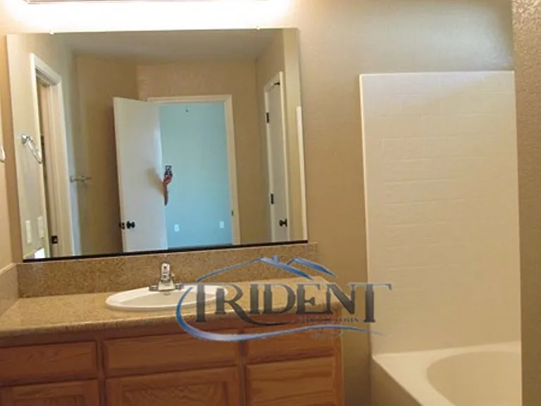 1019 Arbor Dr — Photo 7