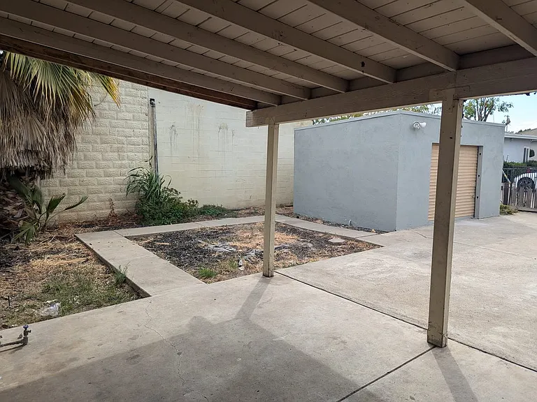 3318 Santa Fe St #B — Photo 7