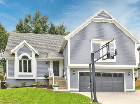 8405 W 149th Ter, Overland Park, KS 66223