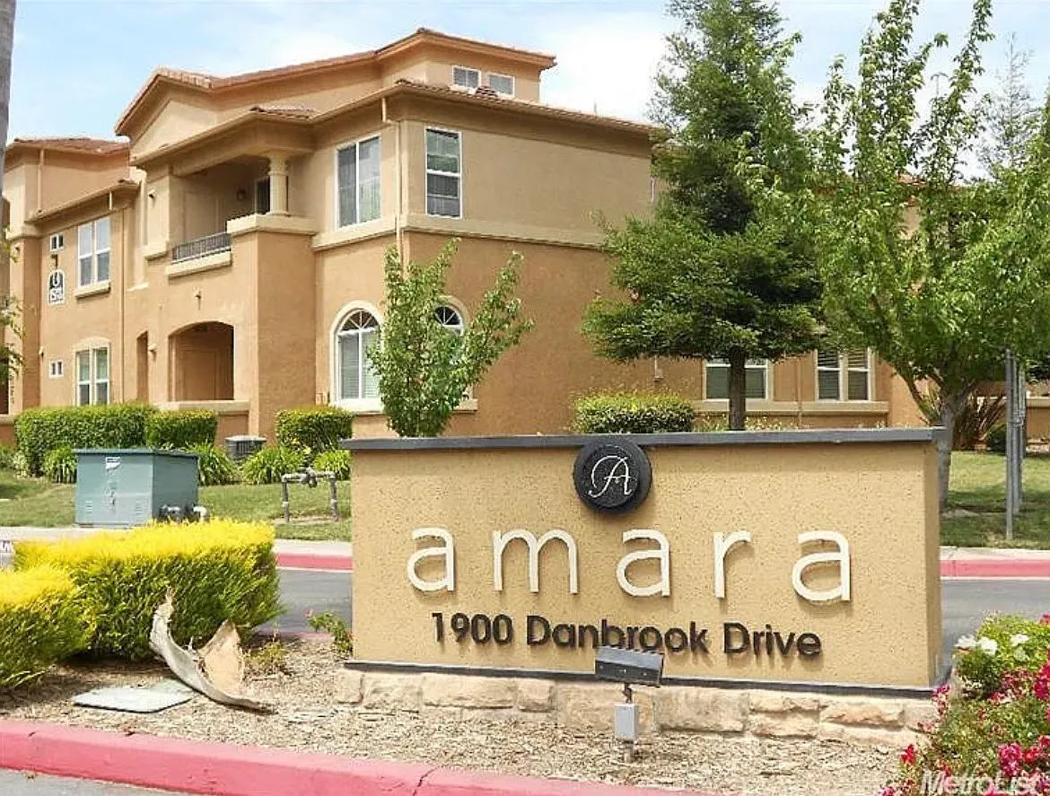 2 bed, 1250 sqft, $2,350 — Photo 4