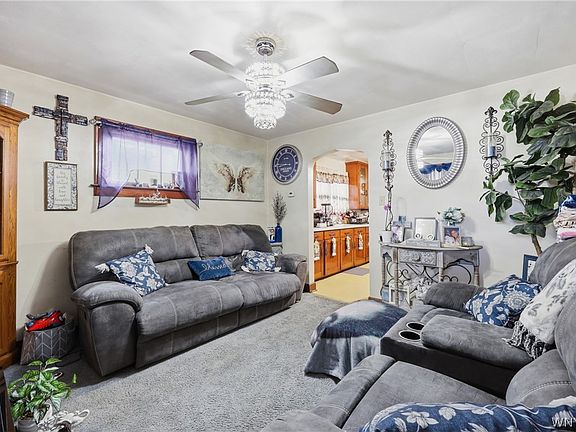 5th image of 2621 Welch Ave