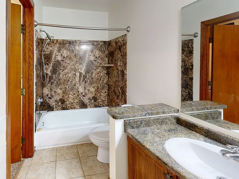 High Point Commons Apartments — Photo 132