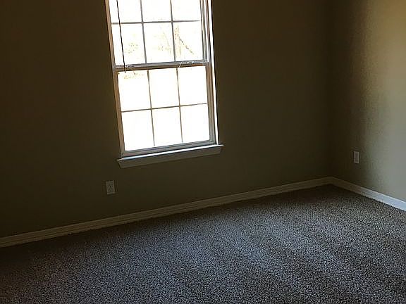 5th image of 51 Aberdeen Dr