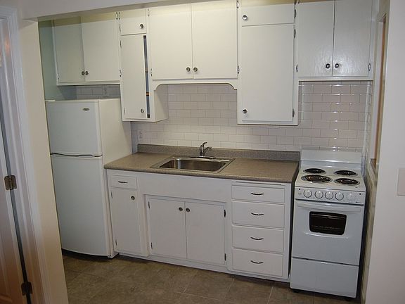 5th image of 1950 Washington St #1