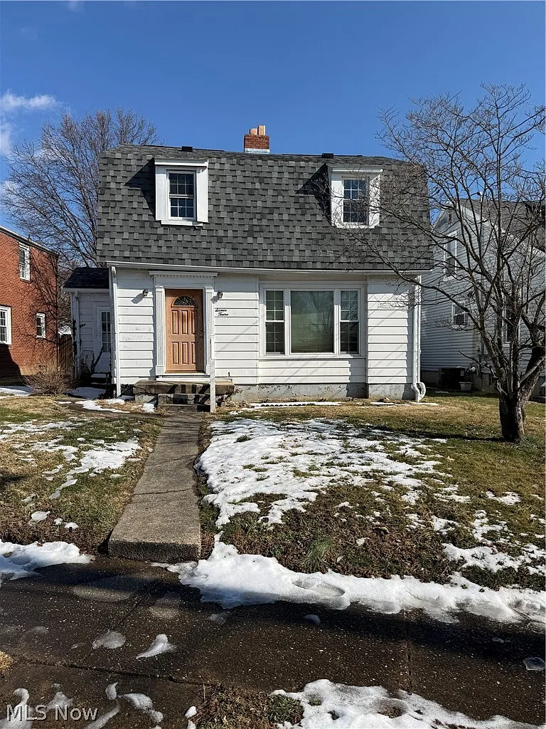 1612 Race St photo 1