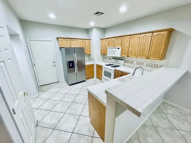 213 Heiple Ct — Photo 23