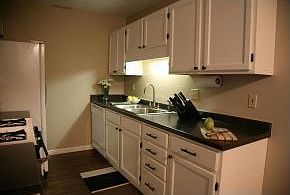 3rd image of 203 Cambridgeshire Ct