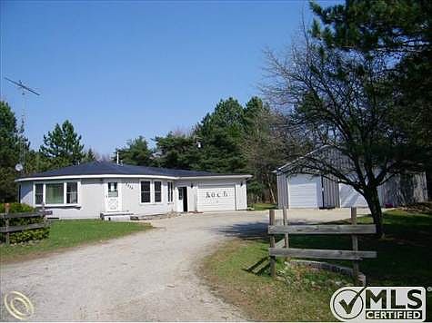 3354 W Gilford 2