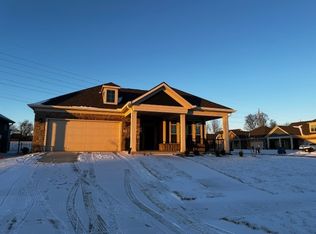 2960 Millgate Dr, Carmel, IN 46033