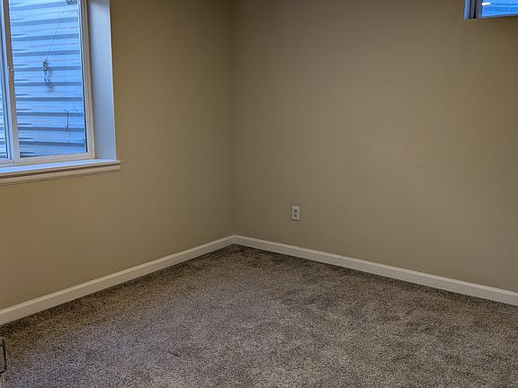 5th image of 559 W Jessup St