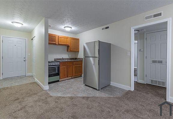 3rd image of 2308 Wayne Ave