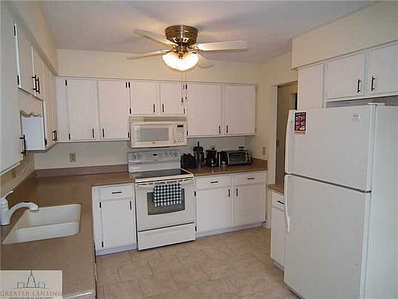 5th image of 117 Park Meadows Dr