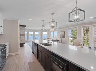 432 Harvard Ave, Fontana, WI 53125