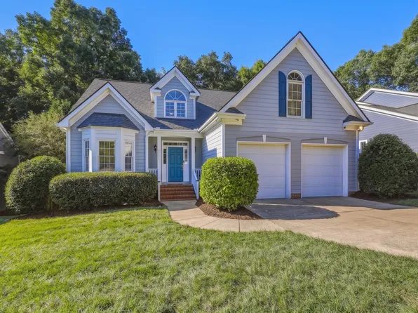 6401 Cedar Waters Dr, Raleigh, NC 27607