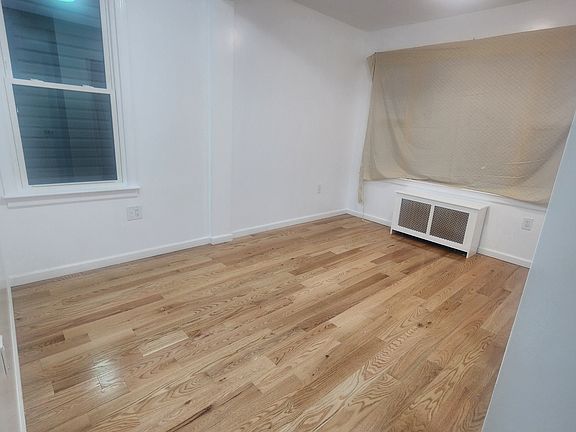 5th image of 8416 107th Ave Floor 1