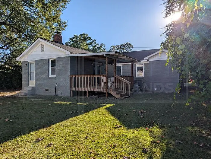 3 bed, 2.0 bath, 1636 sqft, $1,850 — Photo 3