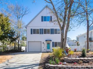 148 NE 29th St, Oak Island, NC 28465