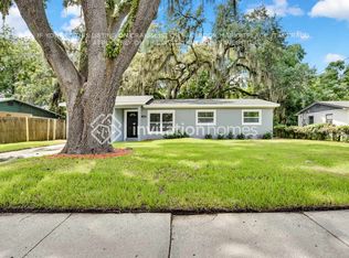 1325 Braebury Dr, Leesburg, FL 34748